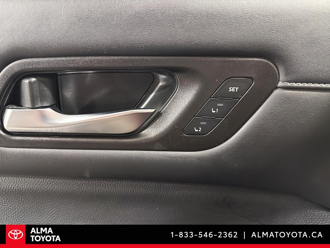 2023 Nissan Pathfinder SL-10
