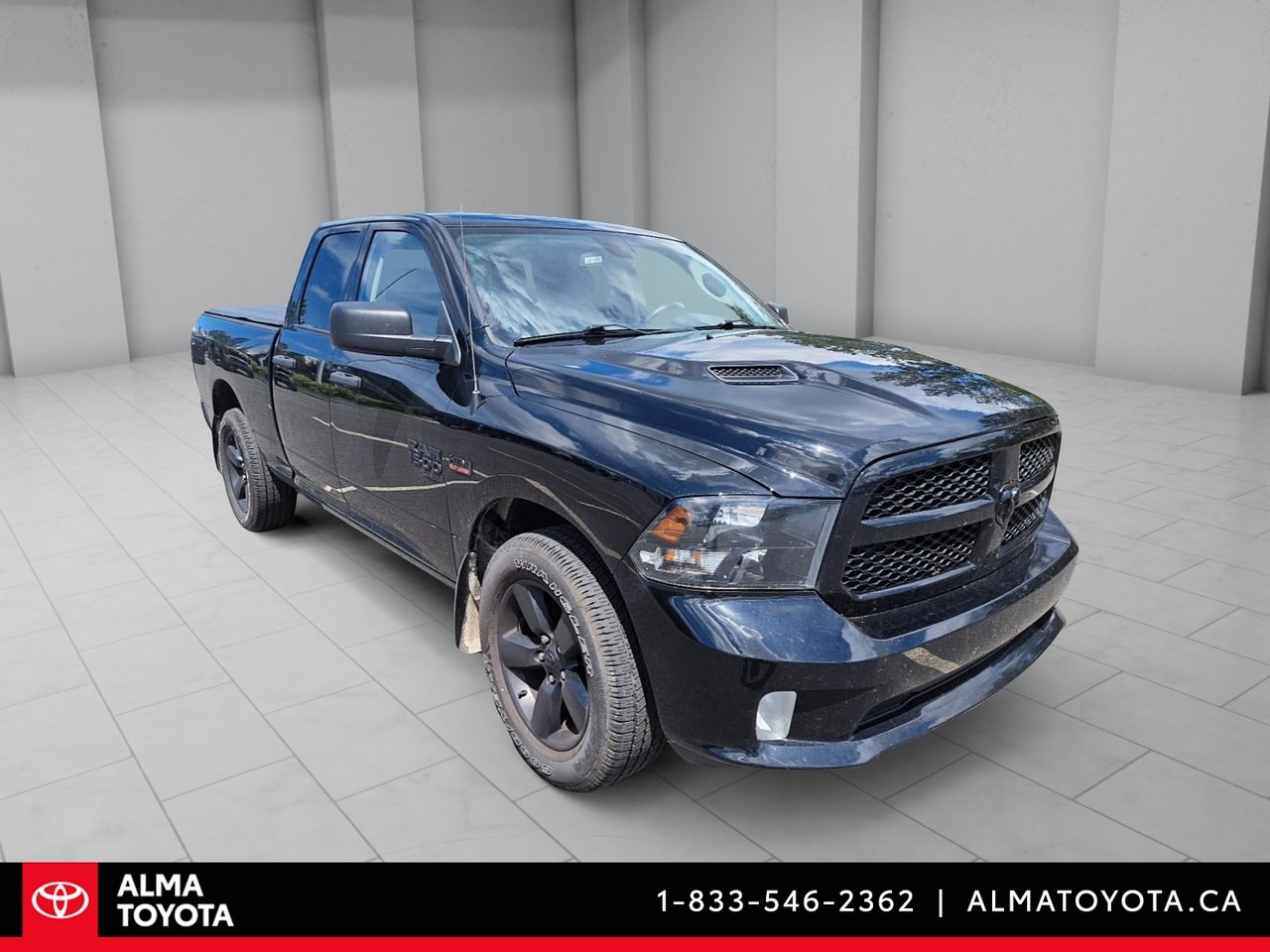 2022 Ram 1500 Classic EXPRESS V8 5.7L 4X4-1