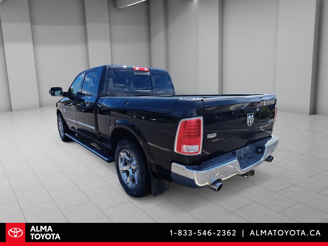 Ram 1500 4WD LARAMIE CREW 2017-3