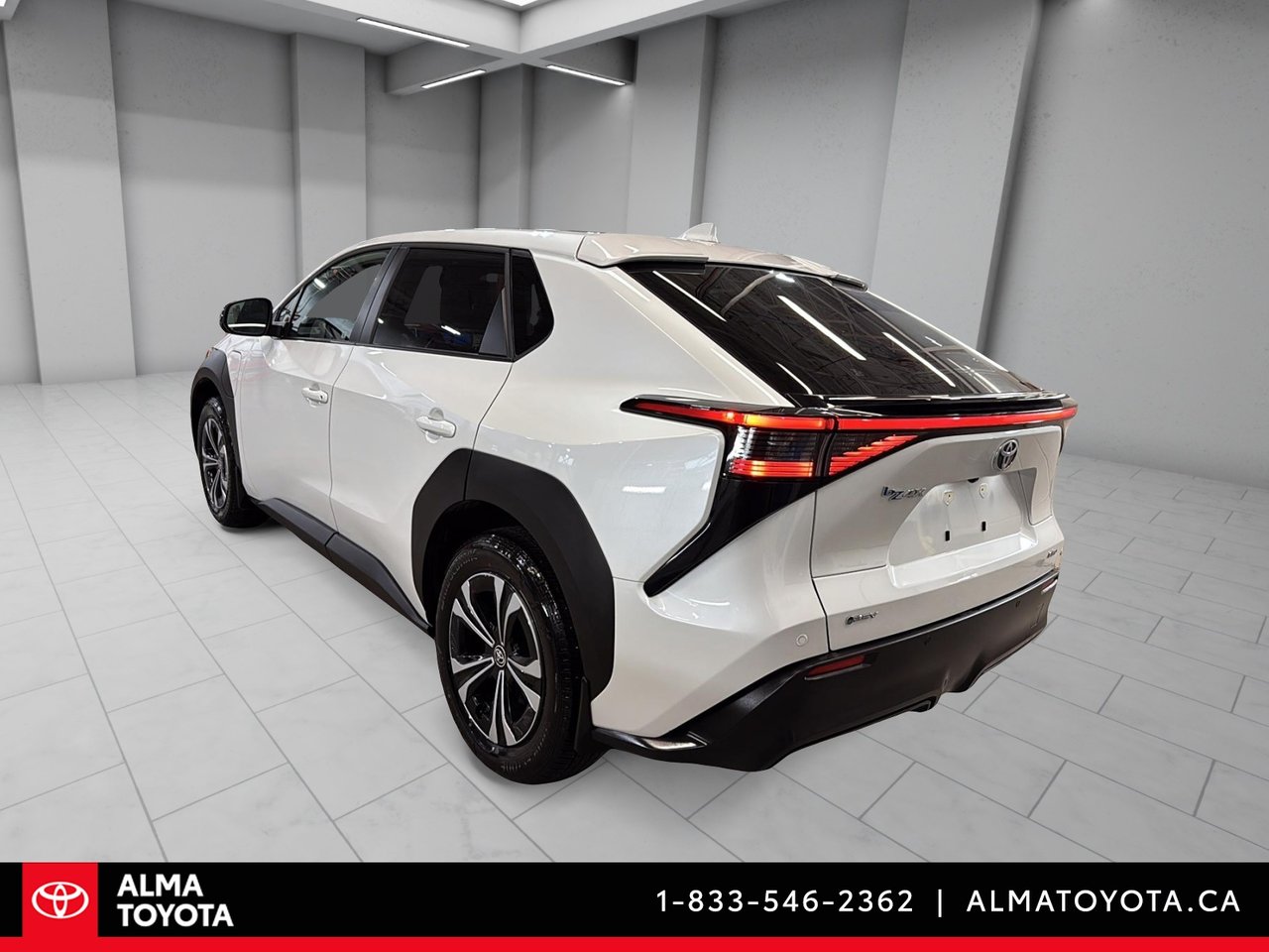 2024 Toyota bZ4X XLE AWD-6