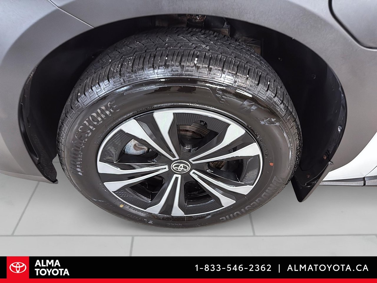 2024 Toyota bZ4X XLE AWD-8