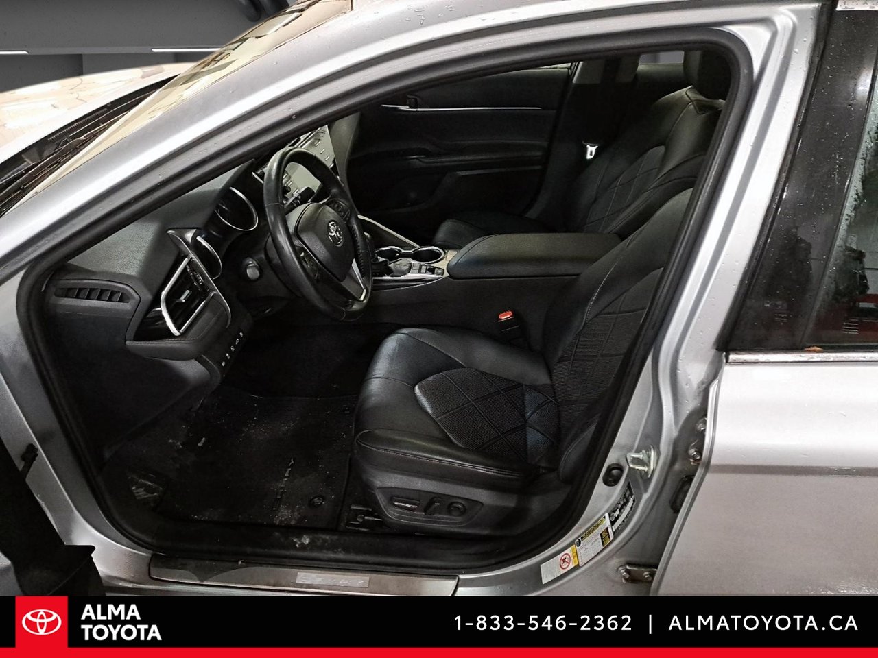 2018 Toyota Camry Hybrid XLE HYBRID-9