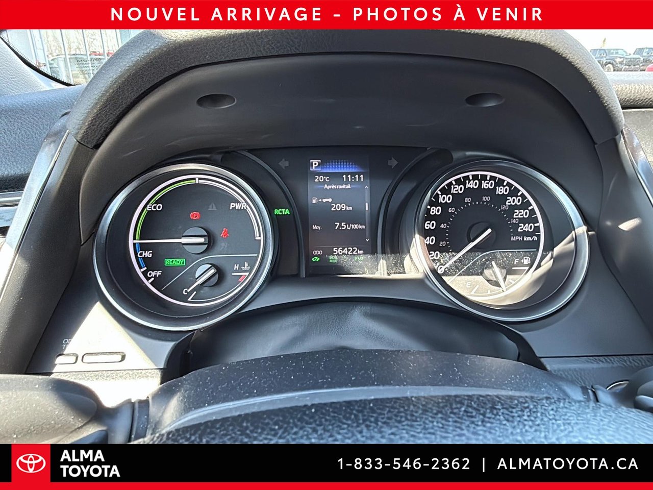 Toyota Camry SE HYBRID 2023-9