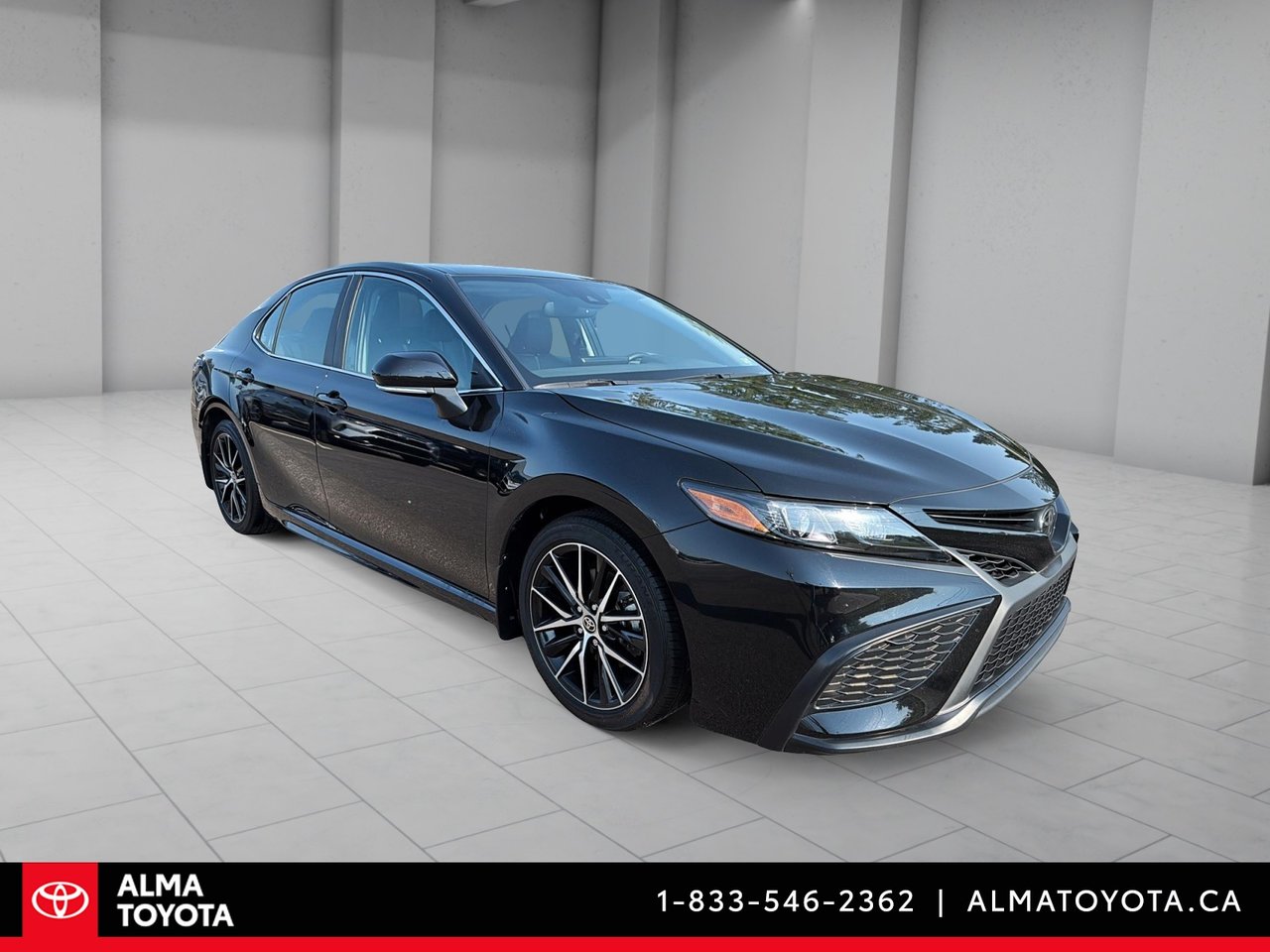 Toyota Camry SE UPGRADE 2024-2