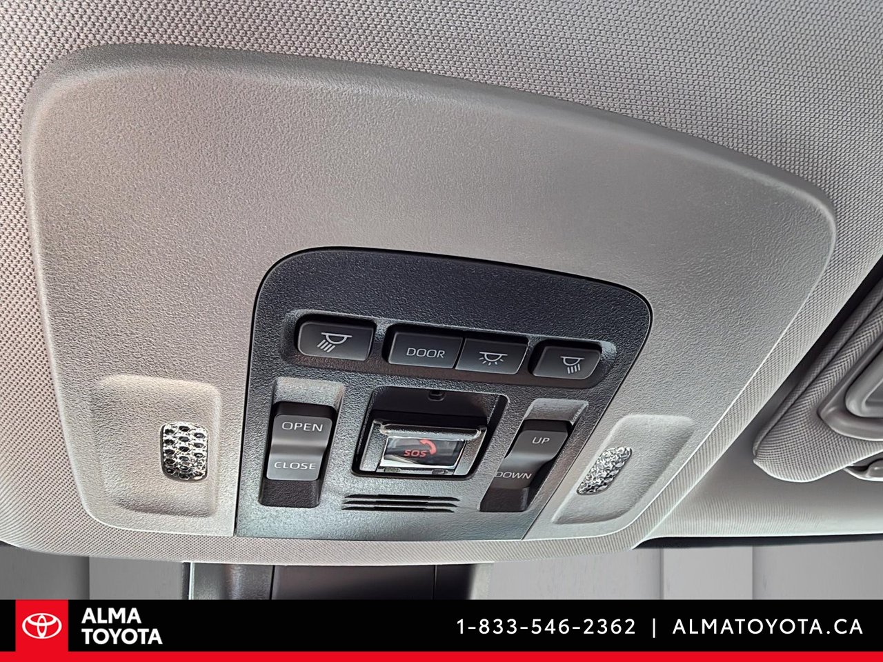Toyota Camry SE UPGRADE 2024-27