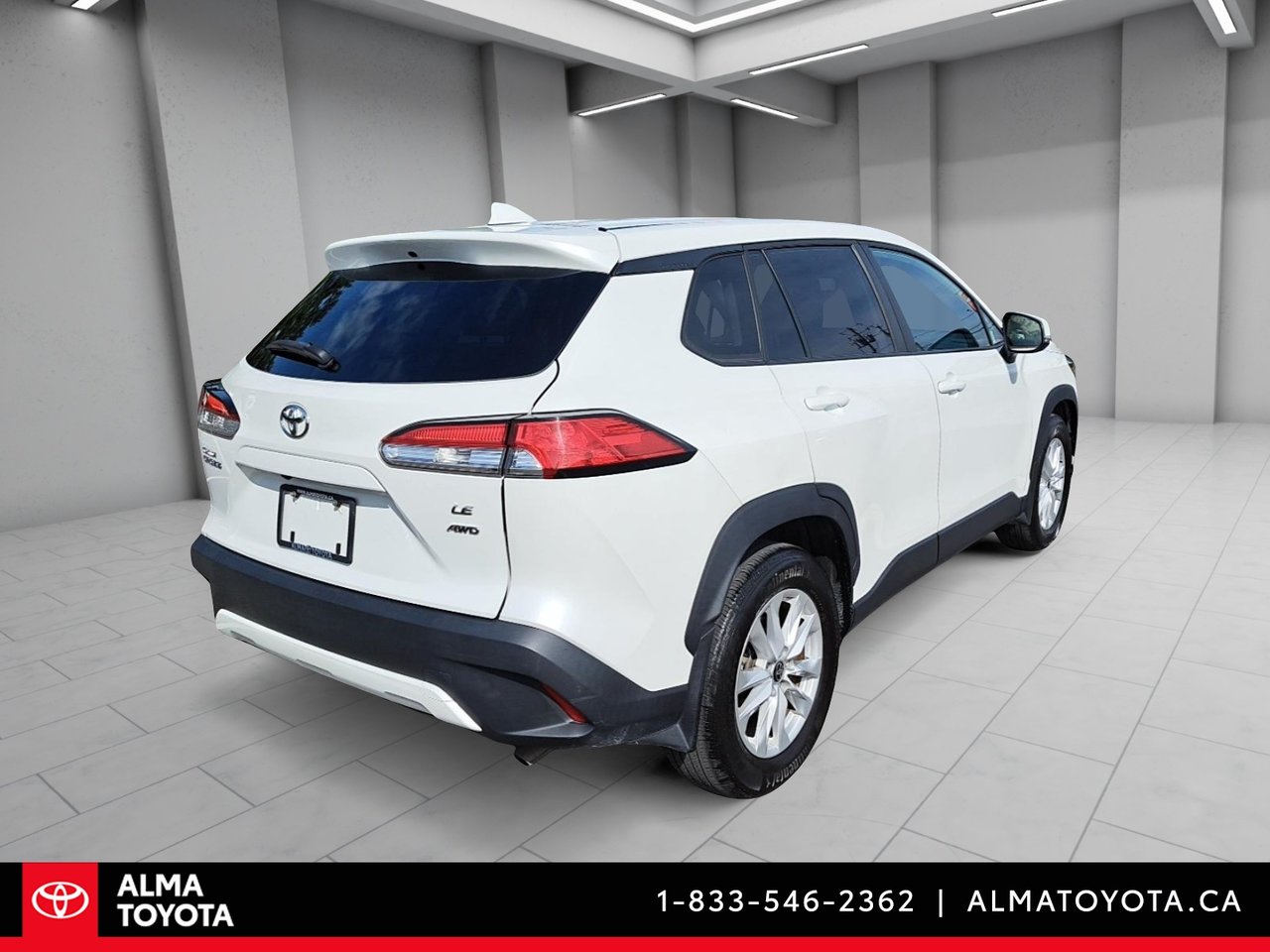 2022 Toyota Corolla Cross LE AWD-4