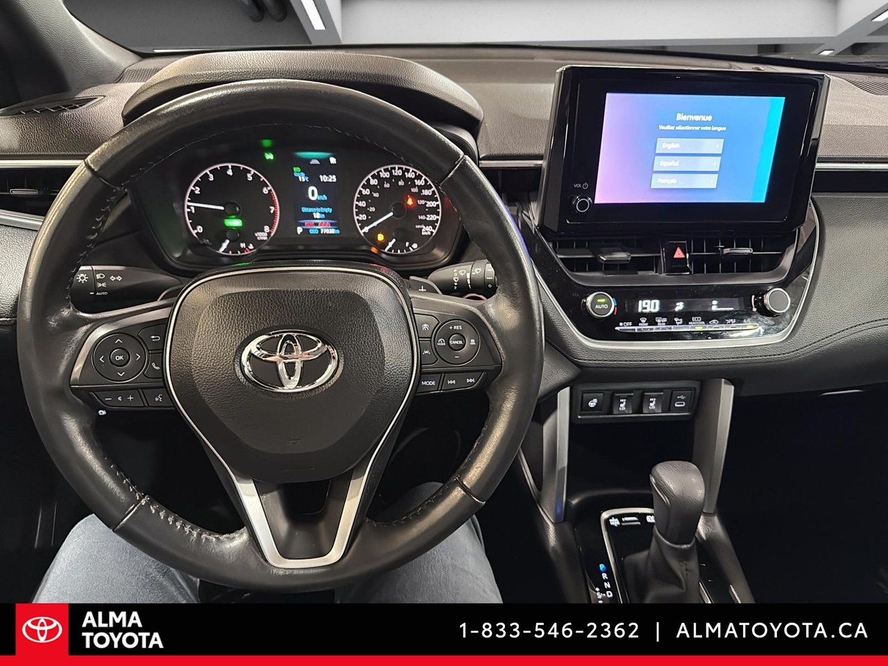 2023 Toyota Corolla Cross SE HYBRID-25