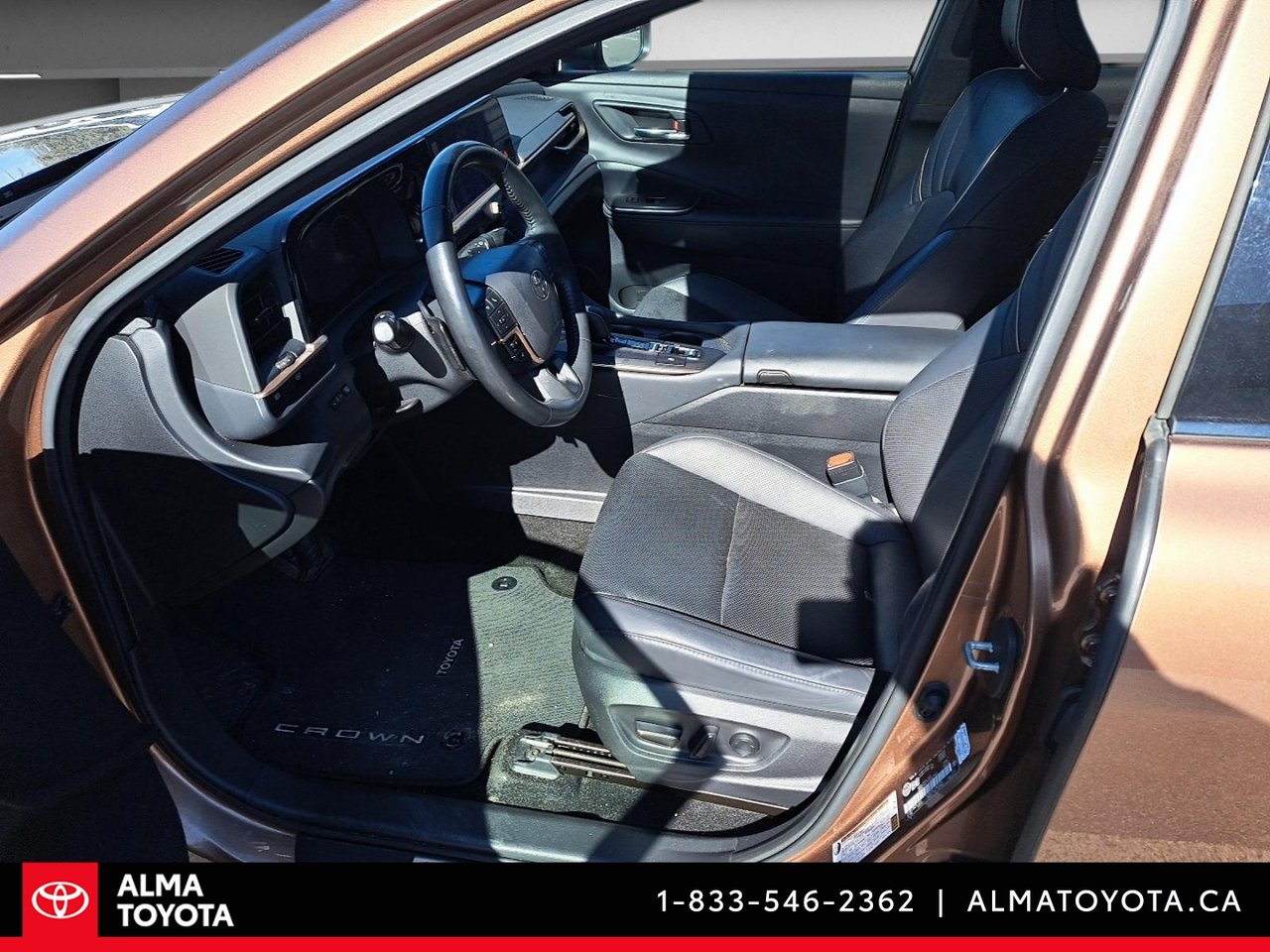 Toyota Crown PLATINUM HYBRID MAX 2023-4