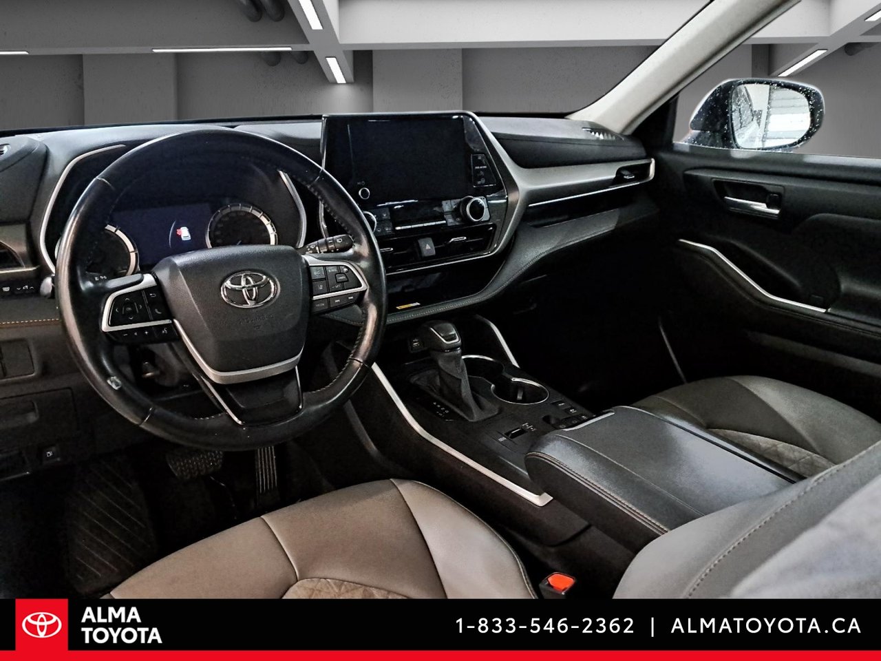 2023 Toyota Highlander XLE HYBRID BRONZE EDITION-13