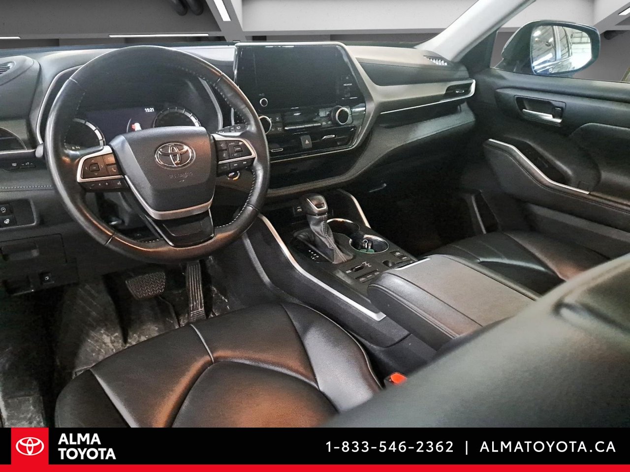 2023 Toyota Highlander XLE AWD-6