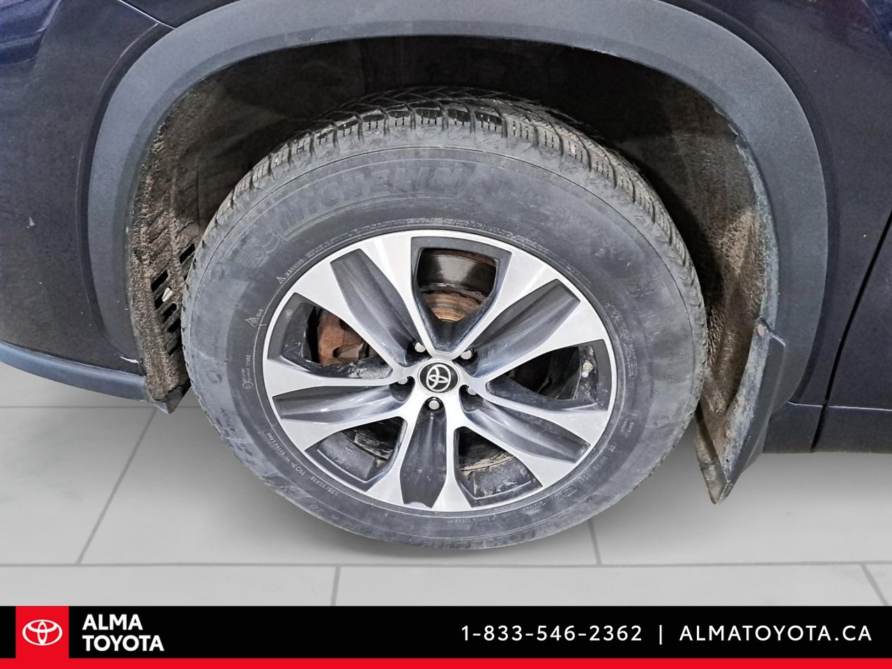 2023 Toyota Highlander XLE AWD-7
