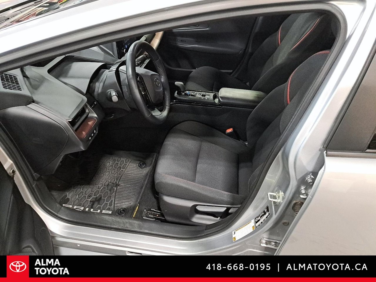 Toyota Prius Prime SE boîte de vitesses automatique 2024-9