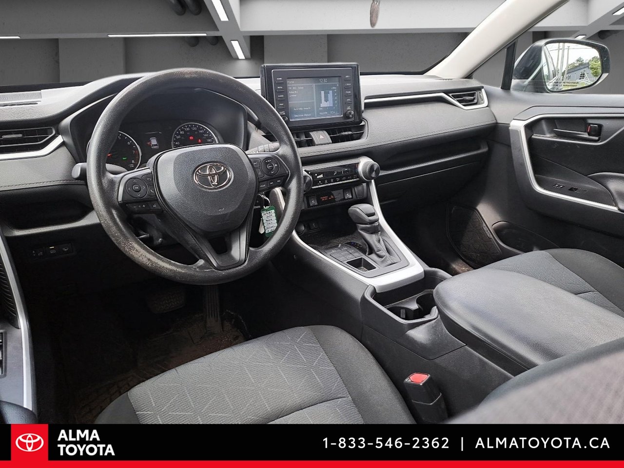 Toyota RAV4 LE AWD 2020-4