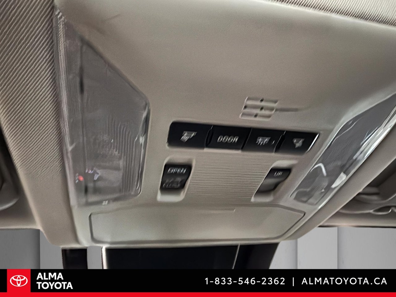 2021 Toyota RAV4 XLE AWD-24