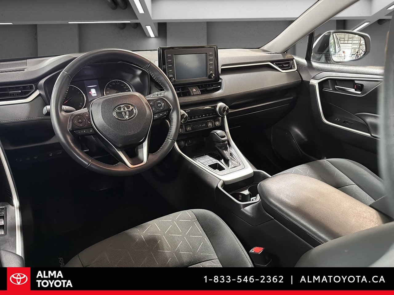 2021 Toyota RAV4 XLE AWD-13