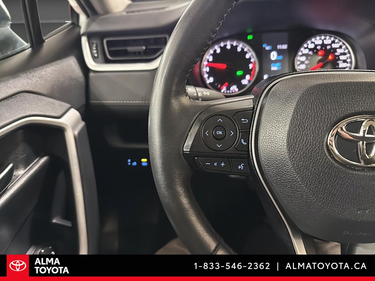2021 Toyota RAV4 XLE AWD-18