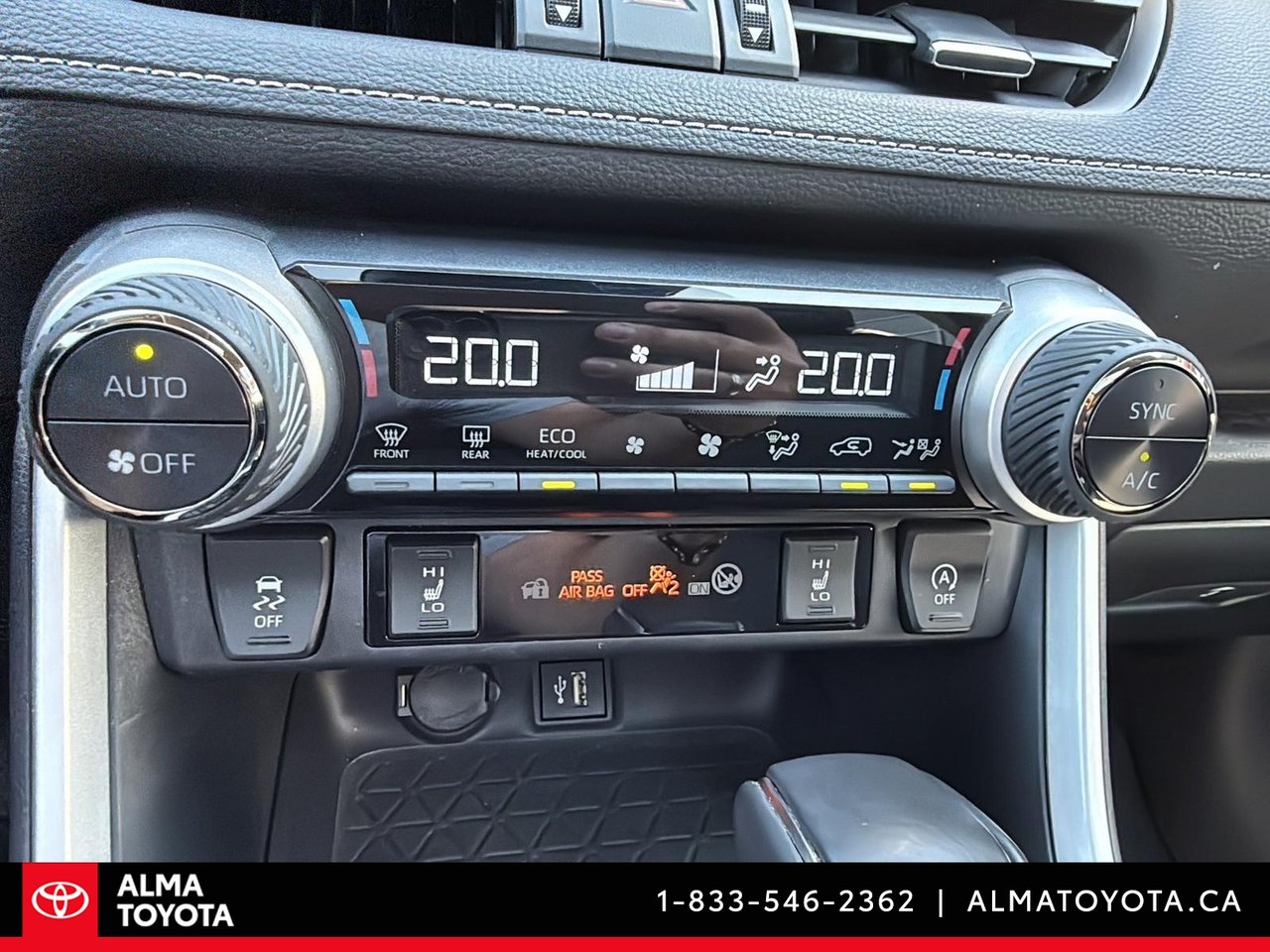 2023 Toyota RAV4 XLE PREMIUM AWD-21