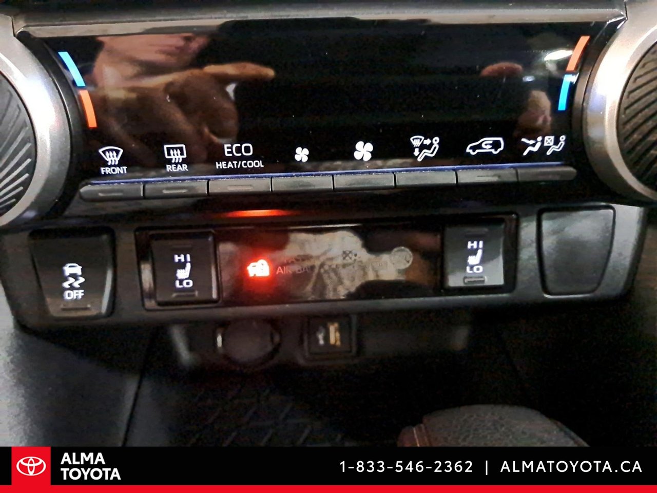 Toyota RAV4 XLE HYBRID AWD 2024-15