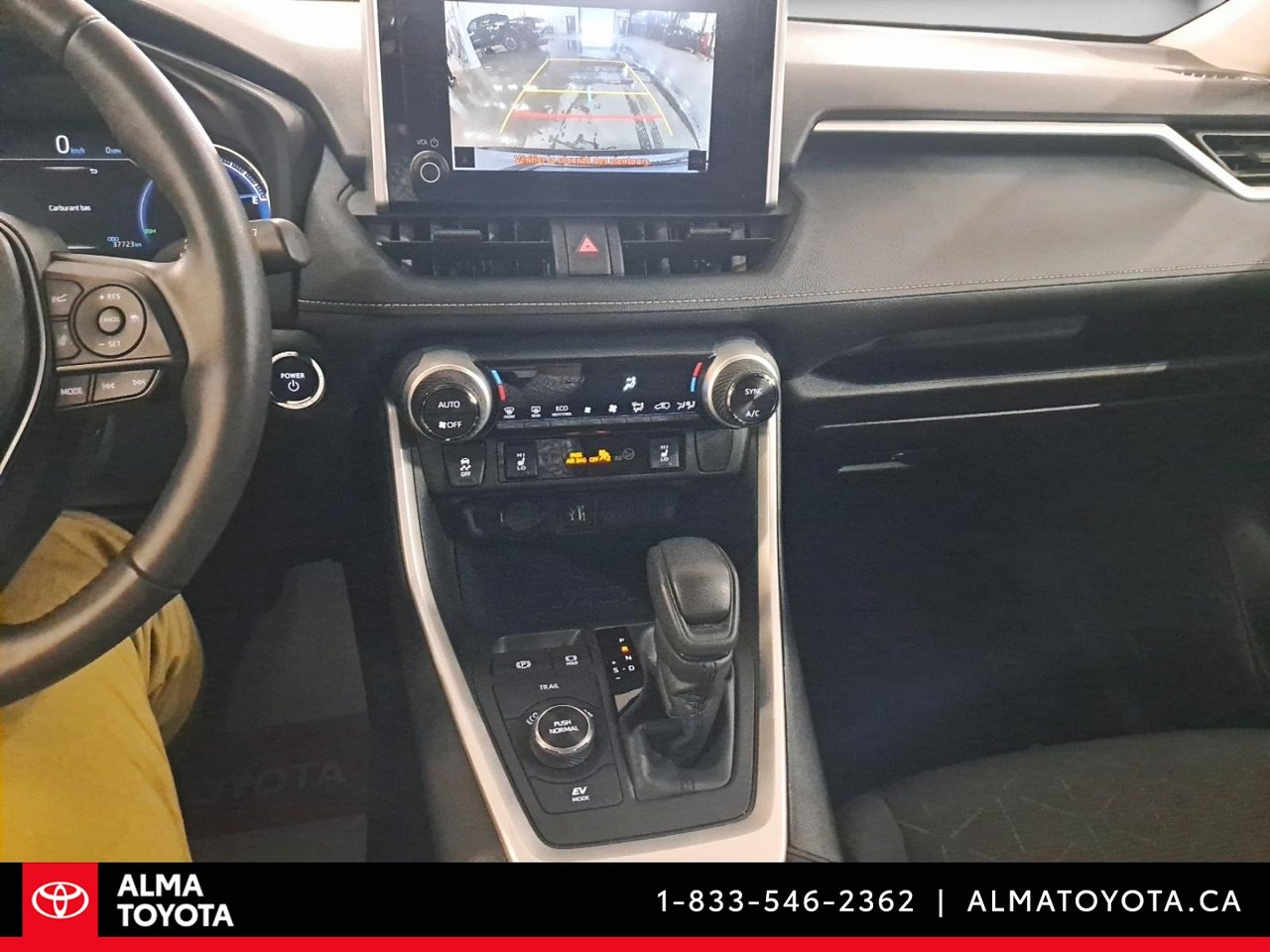 Toyota RAV4 XLE HYBRID AWD 2024-12