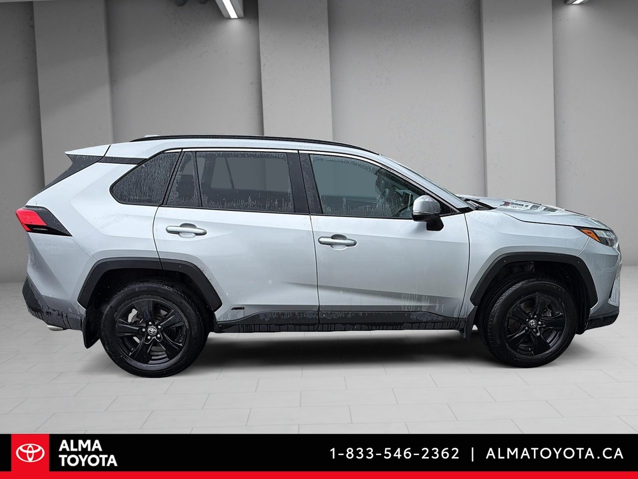 2024 Toyota RAV4 XLE HYBRID AWD-3