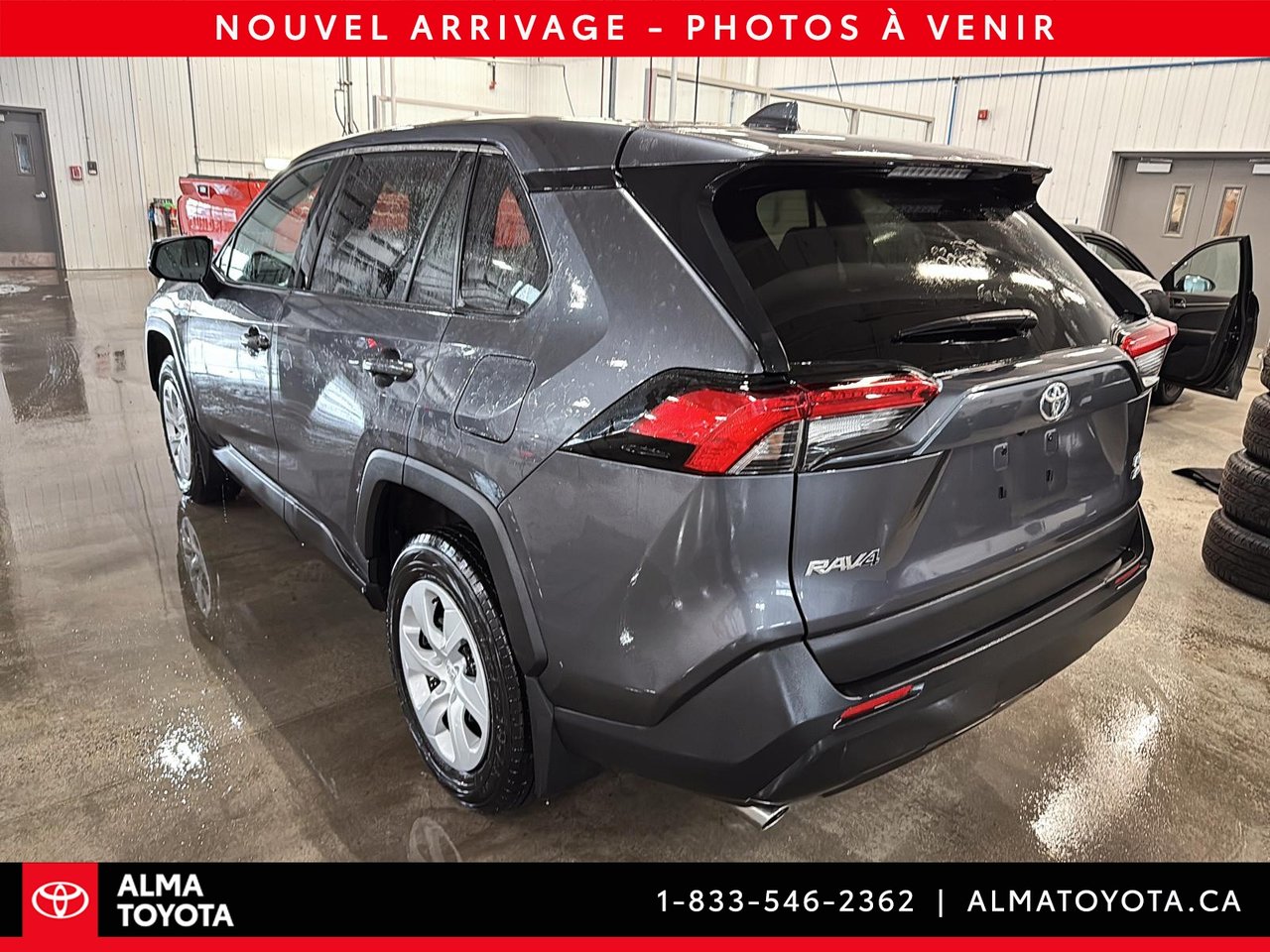 Toyota RAV4 LE AWD 2025-3