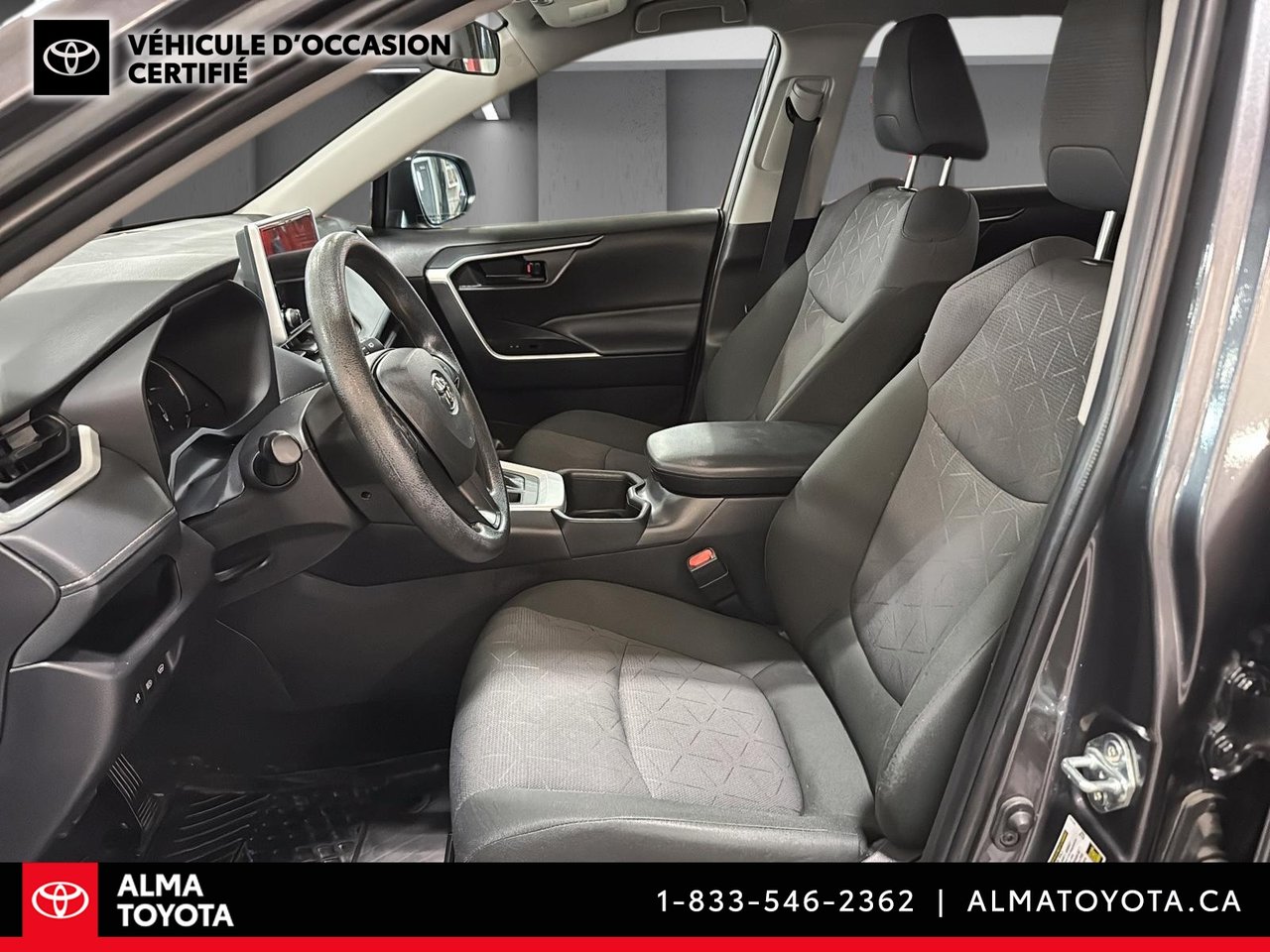 2025 Toyota RAV4 LE AWD-9
