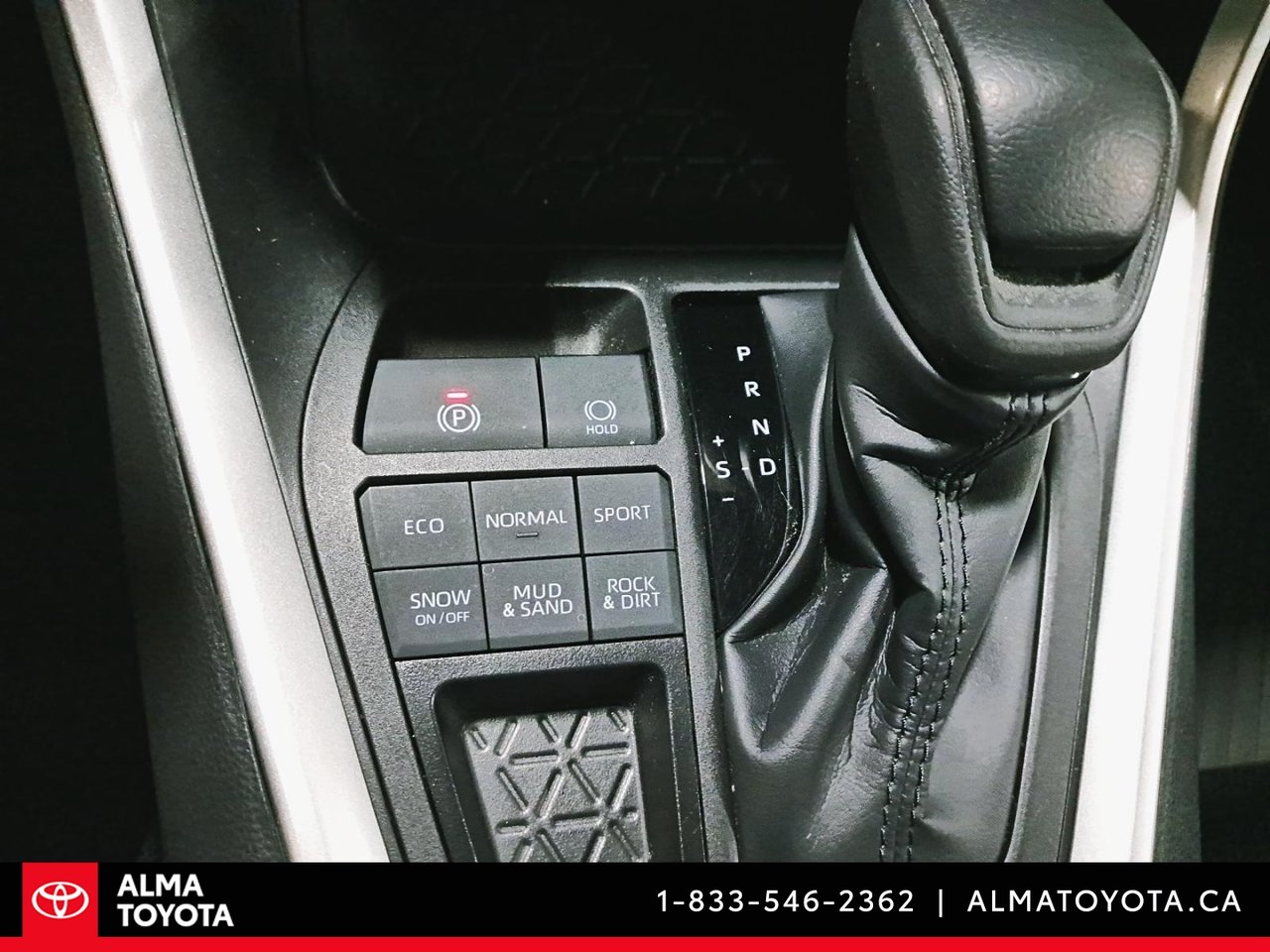 2025 Toyota RAV4 LE AWD-15