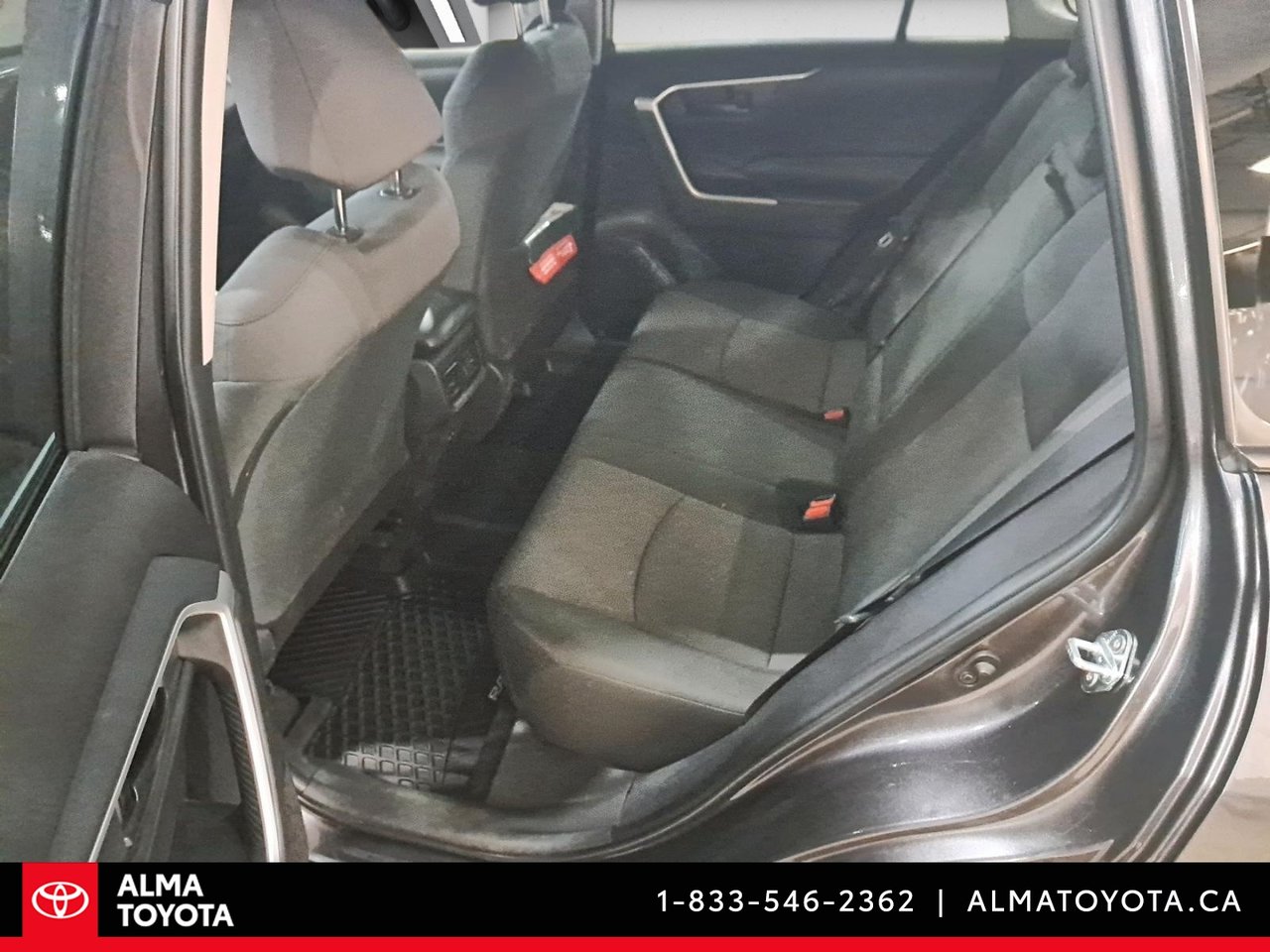 2025 Toyota RAV4 LE AWD-10