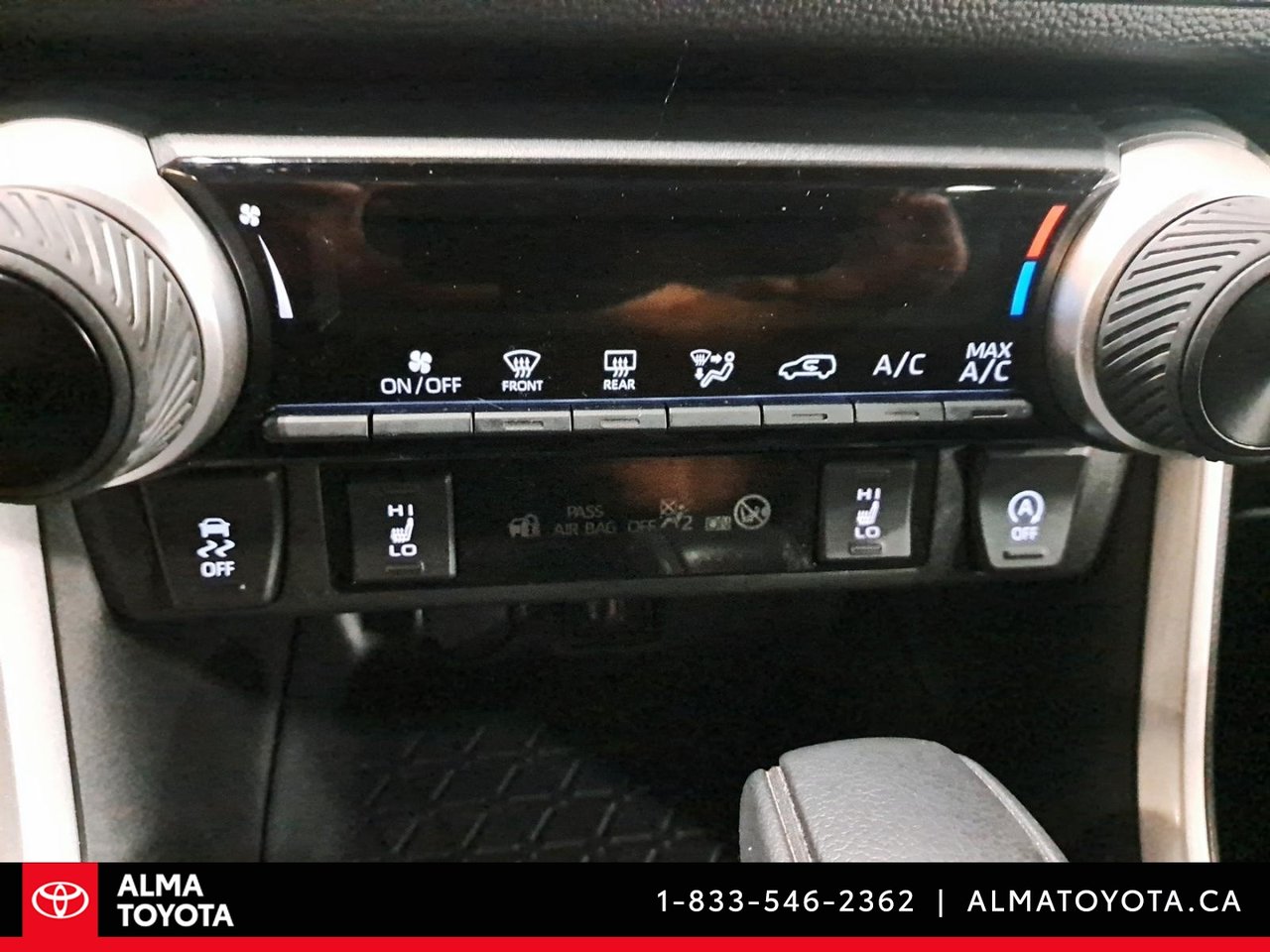 2025 Toyota RAV4 LE AWD-16