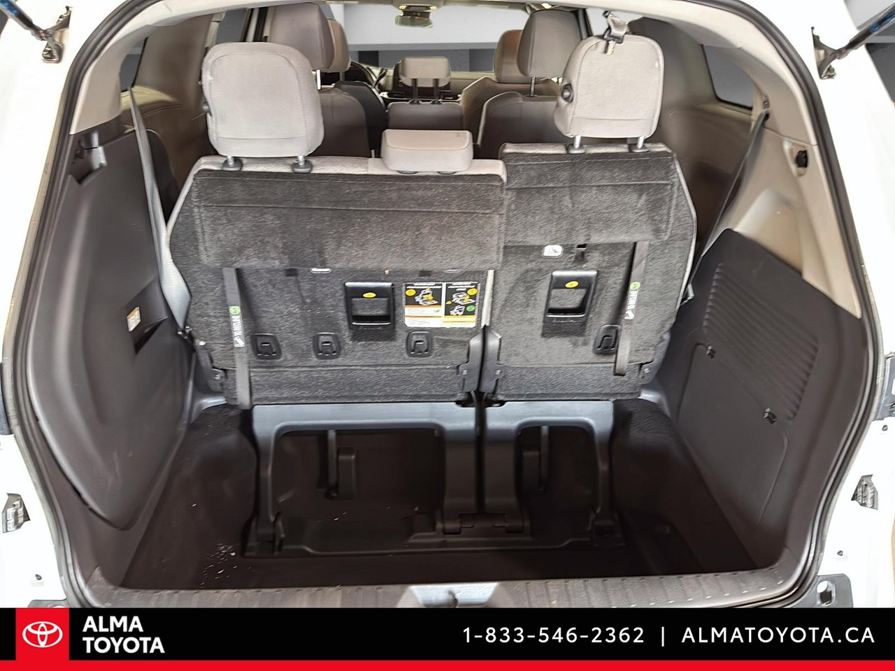 Toyota Sienna LE HYBRID 2021-14