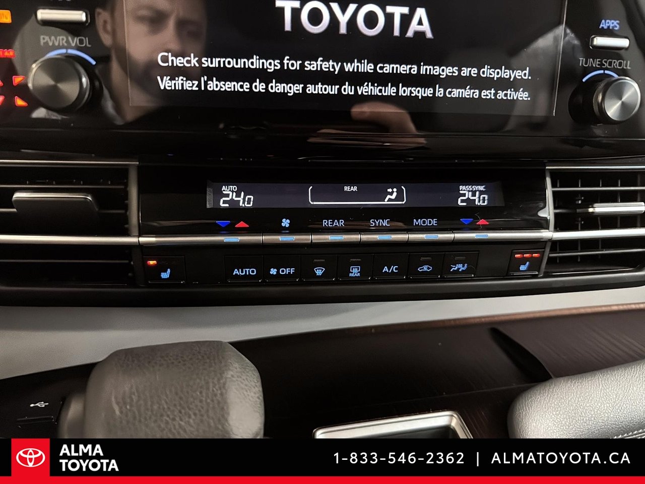 Toyota Sienna LE HYBRID 2021-18