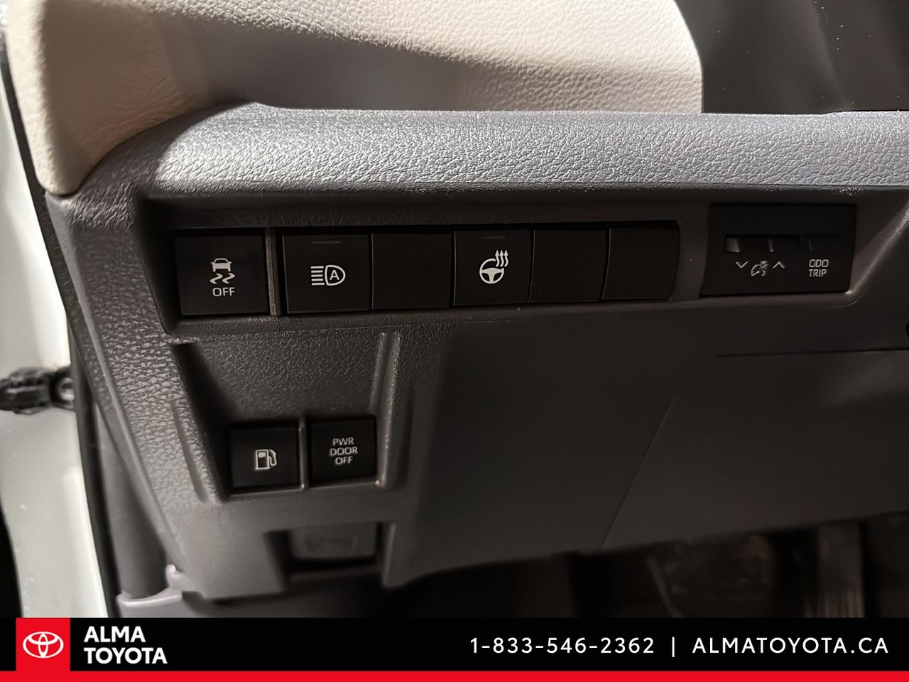 Toyota Sienna LE HYBRID 2021-17