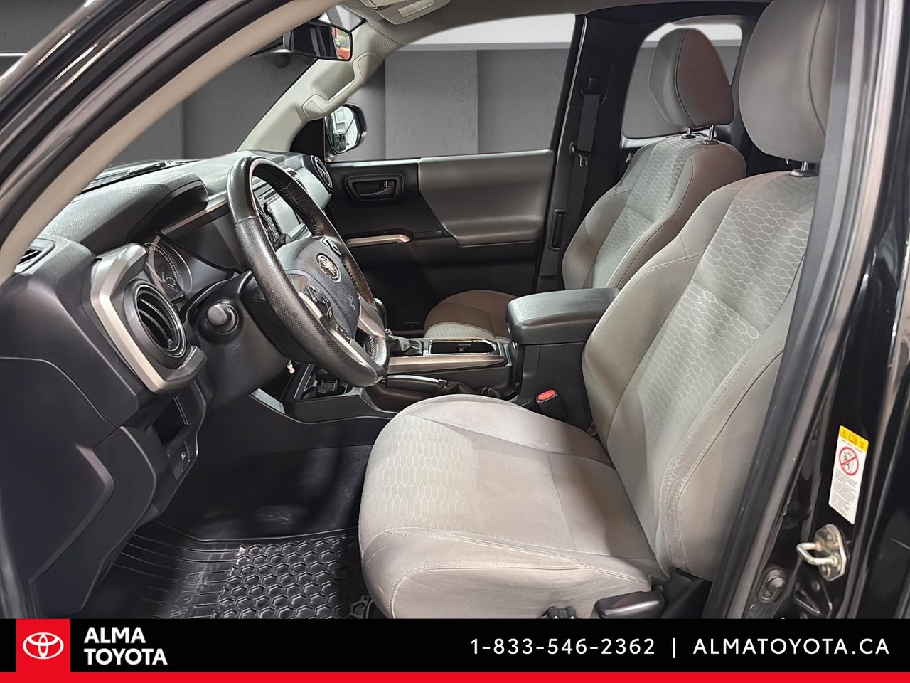 2018 Toyota Tacoma SR5 4X4-9