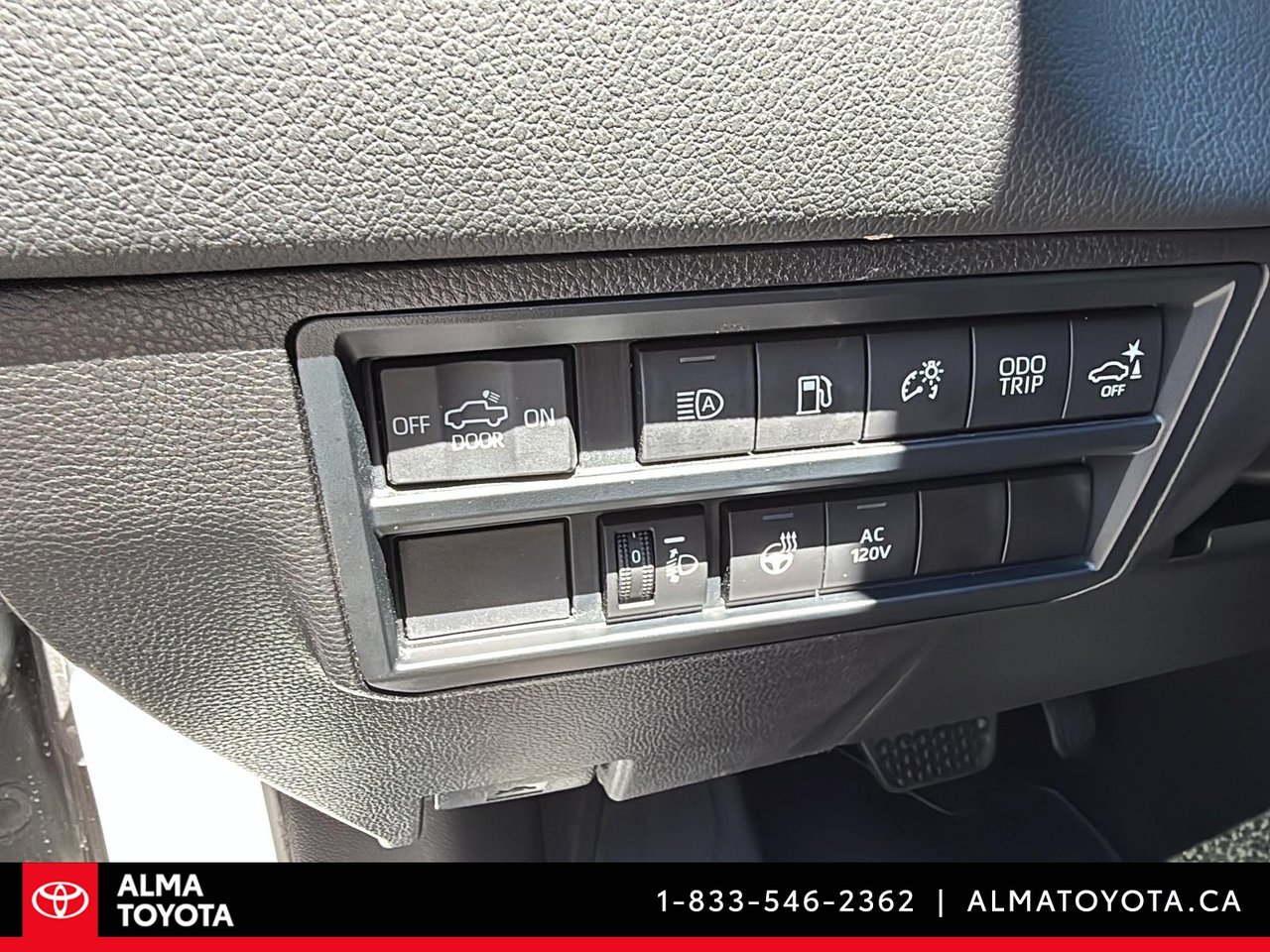 2024 Toyota Tundra LIMITED HYBRID-32