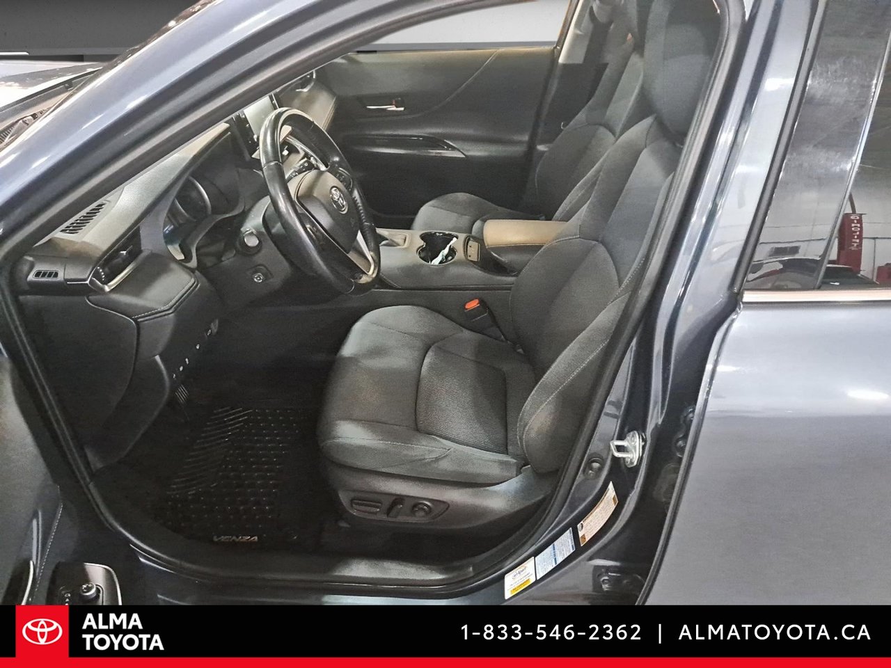 2021 Toyota Venza LE AWD-9