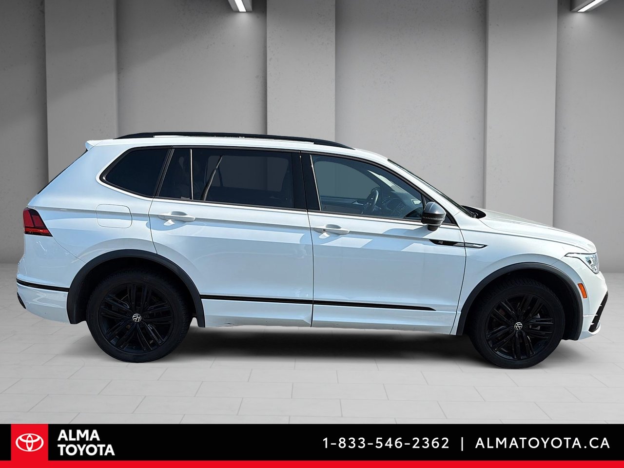 2022 Volkswagen Tiguan COMFORTLINE R-LINE BLACK EDITION-3