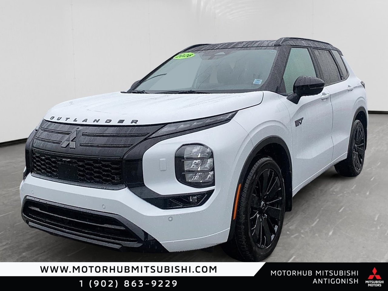 White Diamond Premium Finish / Black Roof Black D 2026 Mitsubishi Outlander Hybrid Plug-in SUV / Crossover Automatic