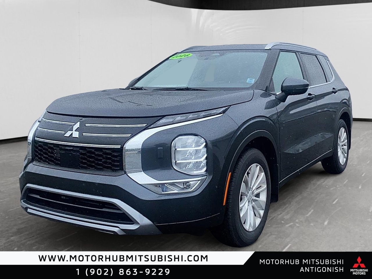 Gray (Metallic Graphite Grey) 2026 Mitsubishi Outlander SUV / Crossover Front-Wheel Drive Automatic