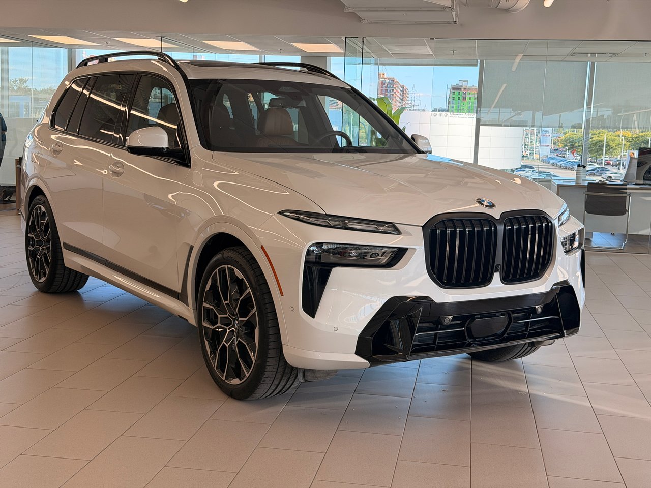  2025 BMW X7 xDrive40i AWD   