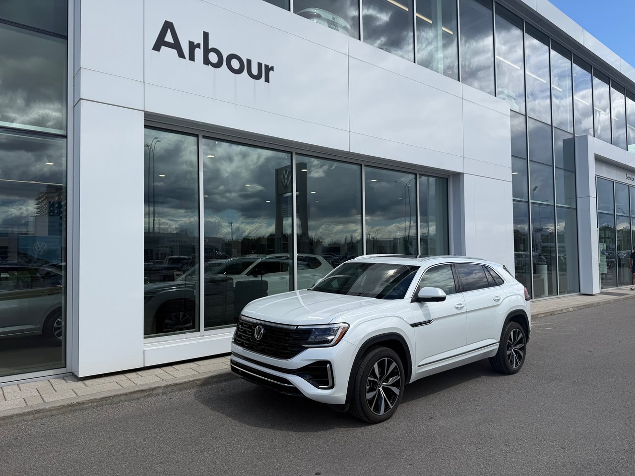 Oryx White Pearl 2026 Volkswagen Atlas Cross Sport SUV / Crossover Automatic