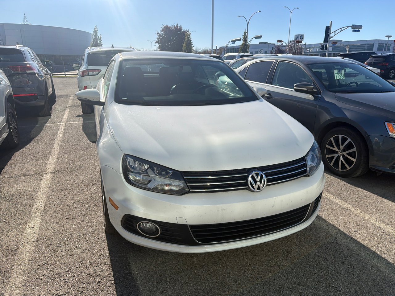 White 2014 Volkswagen Eos Convertible Automatic