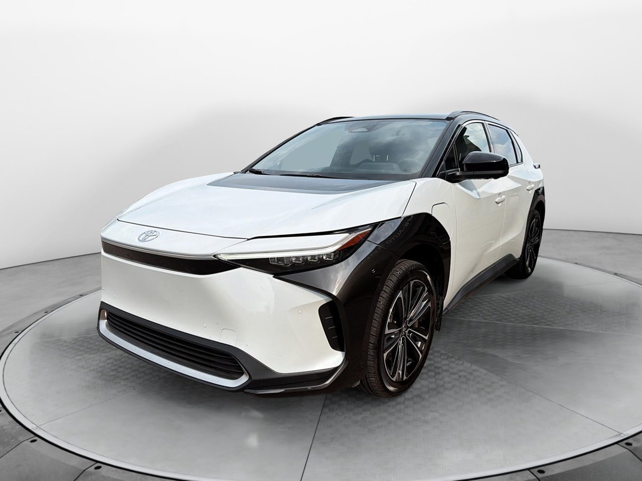 Toyota bZ4X XLE 2024