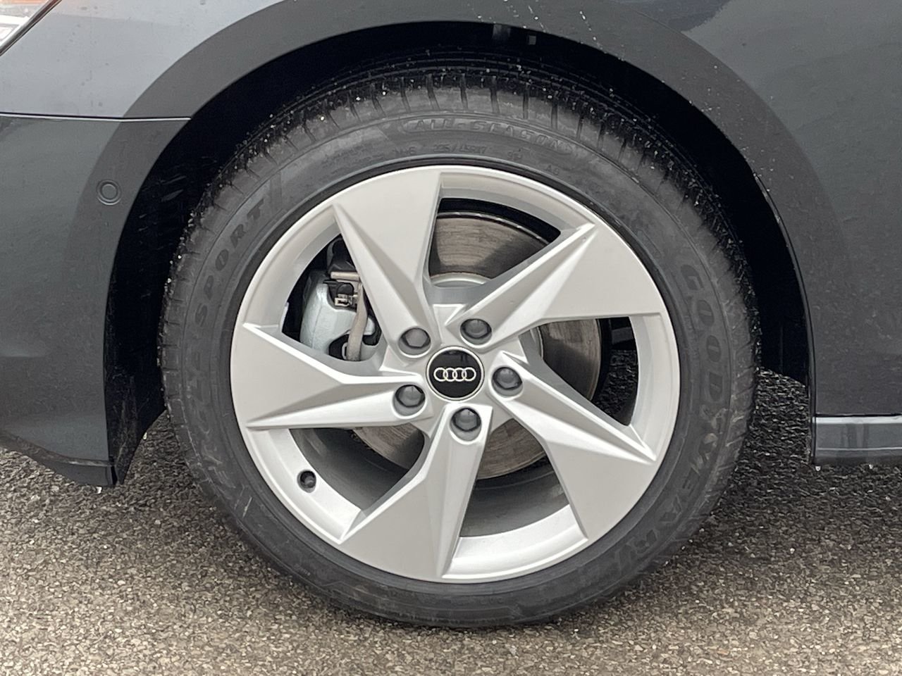 New 2023 Manhattan grey metallic Audi Komfort image 18