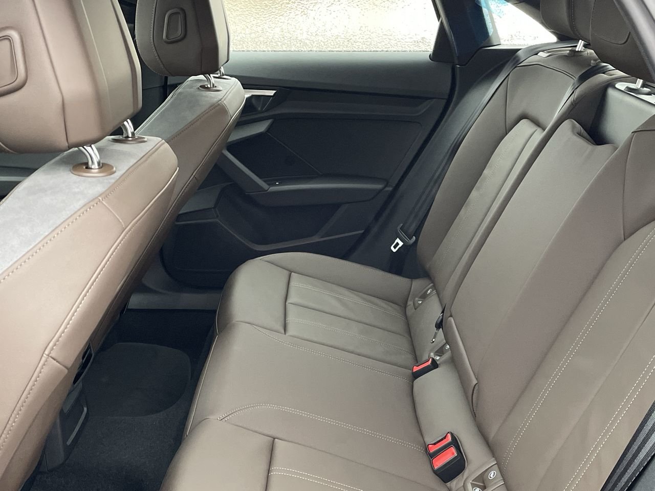 New 2023 Manhattan grey metallic Audi Komfort image 31
