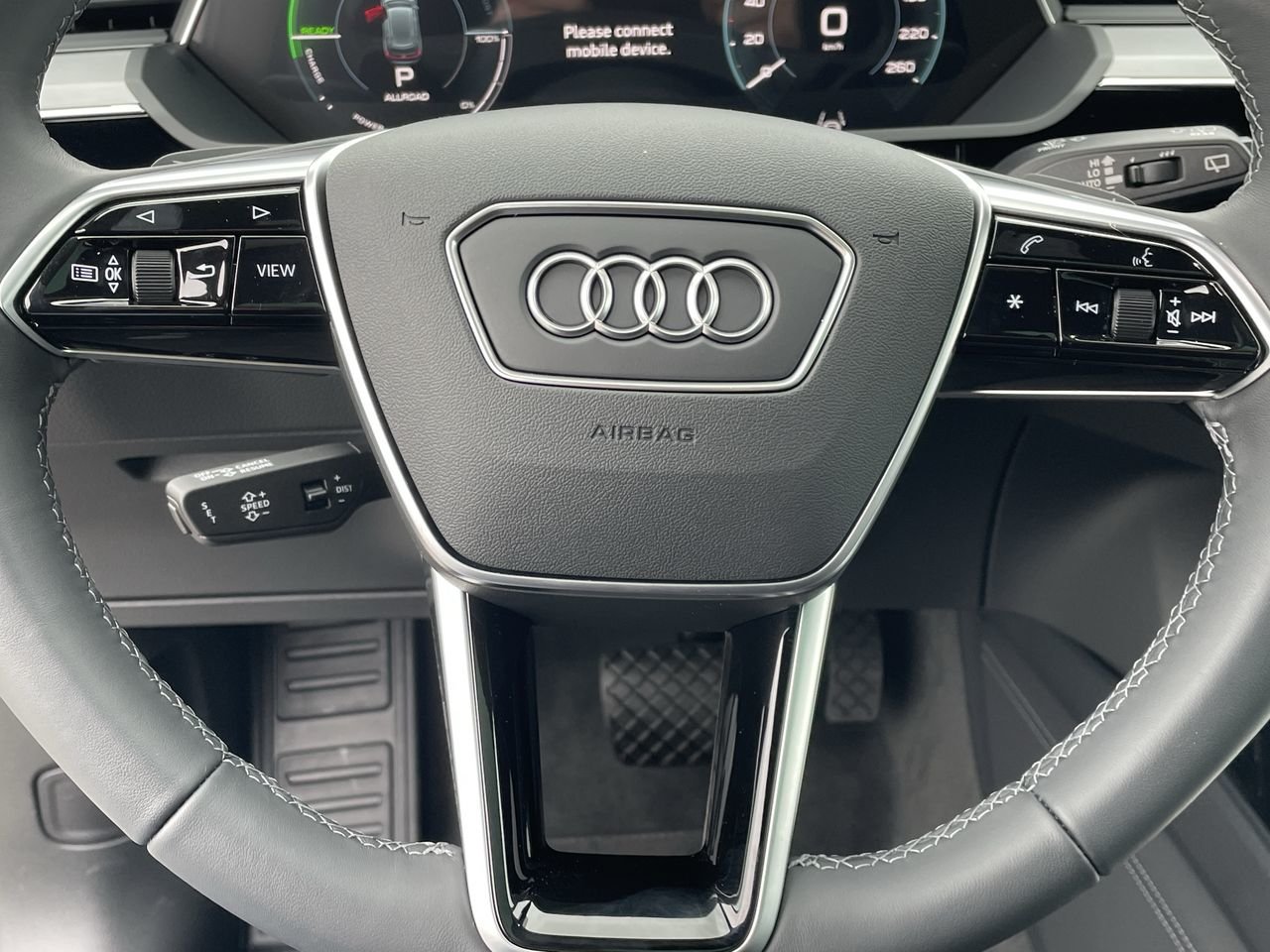 New 2023 Glacier White metallic Audi Technik image 22