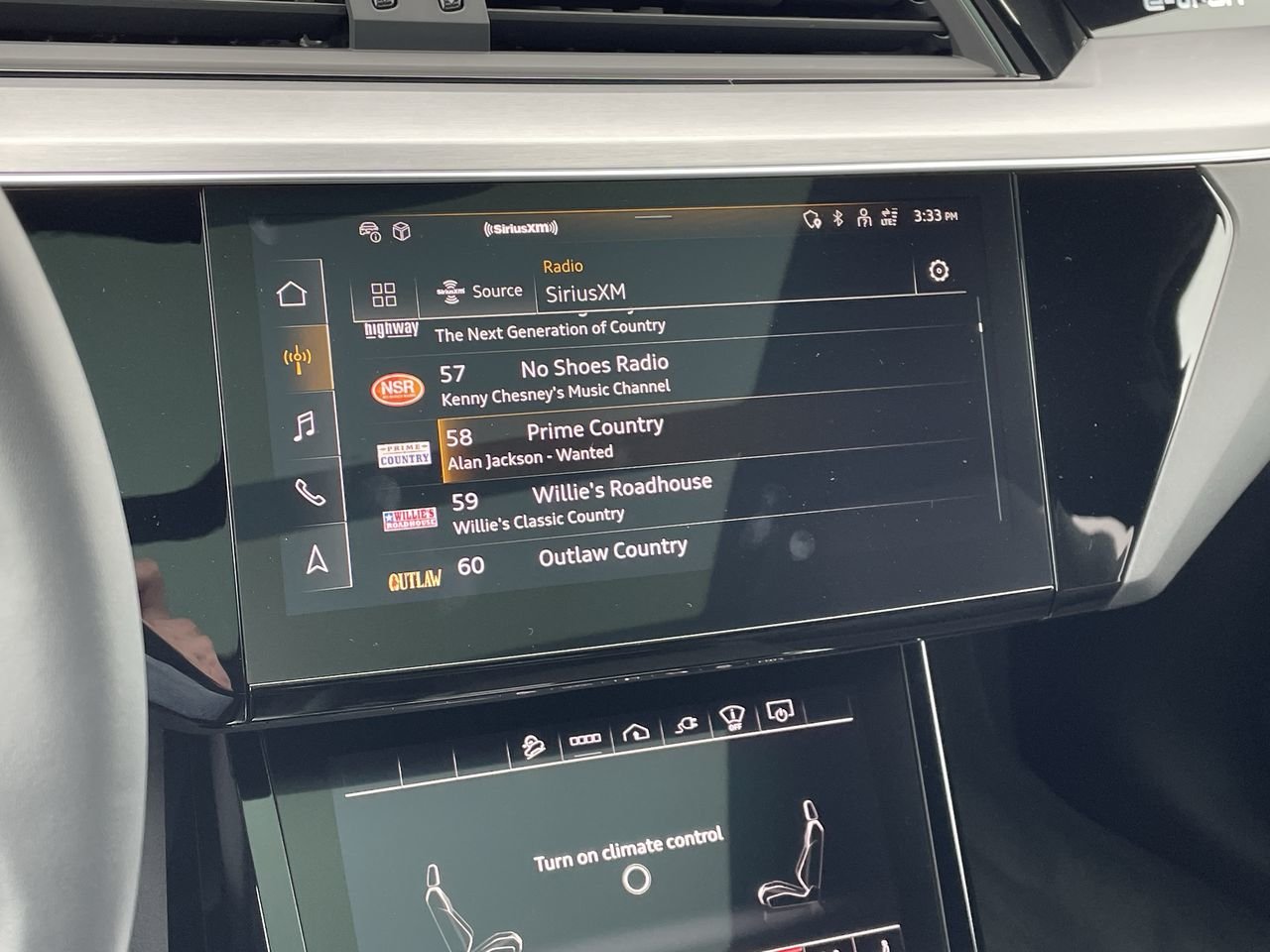 New 2023 Glacier White metallic Audi Technik image 24