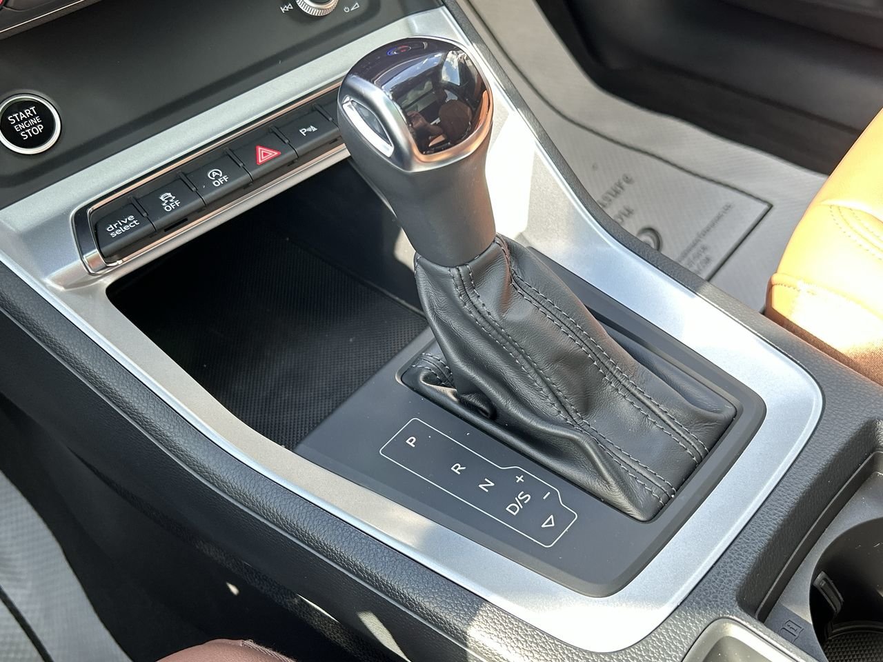 Used 2022 Chronos Grey Met Audi 40 Komfort image 27