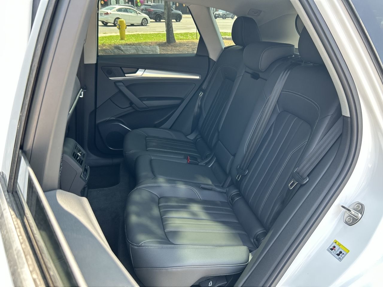 New 2023 Ibis white Audi Progressiv 45 TFSI quattro image 31