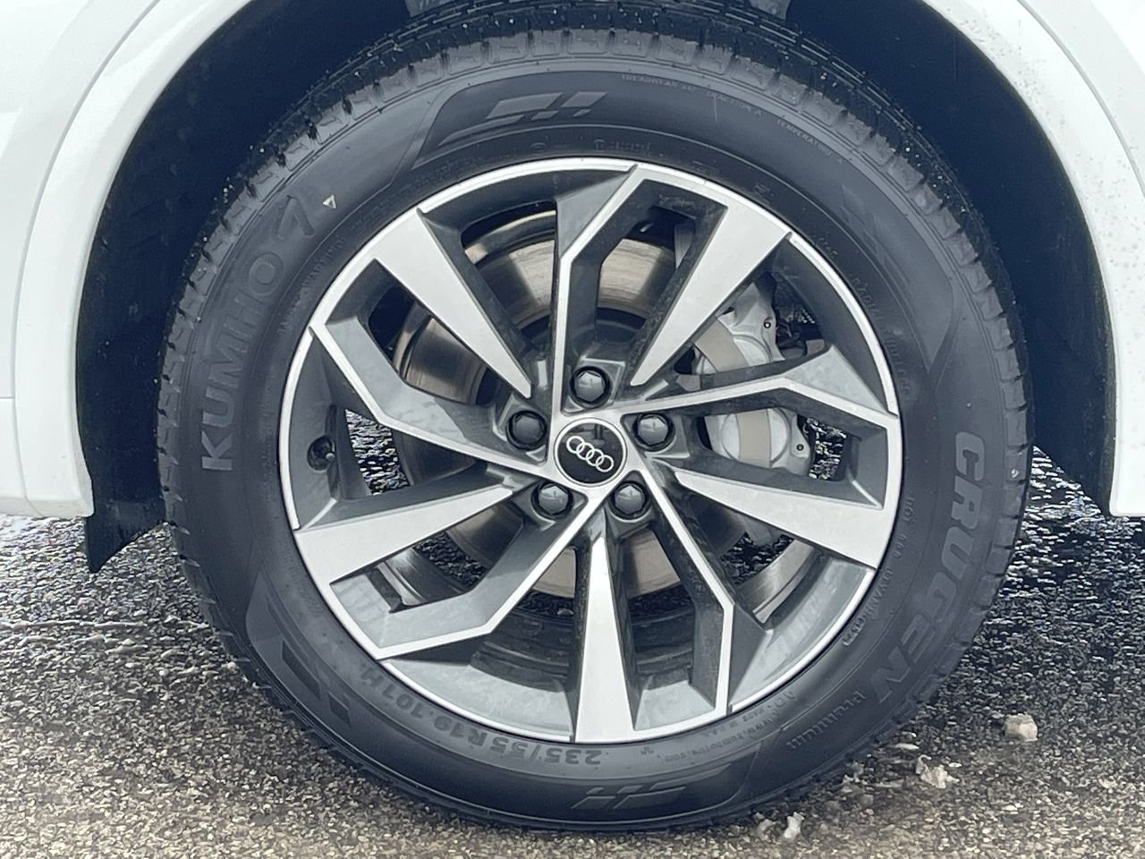 New 2023 Ibis White Audi 45 2.0T Progressiv quattro 7sp S Tronic image 18