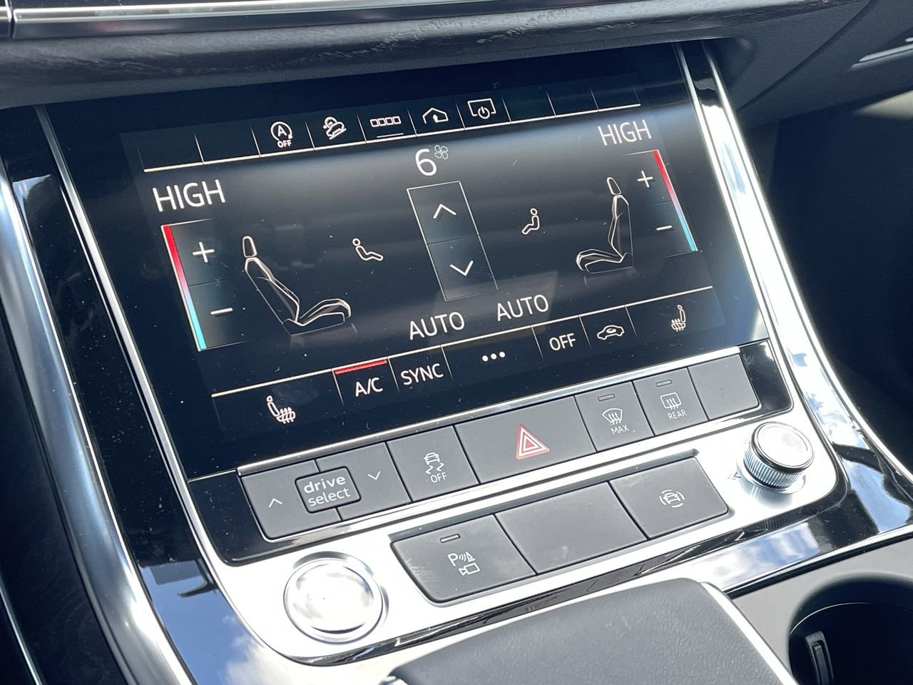 New 2023 Glacier White metallic Audi Komfort 45 TFSI quattro image 27